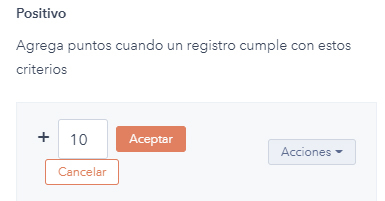 Captura de pantalla de asignación de puntos lead scoring en HubSpot