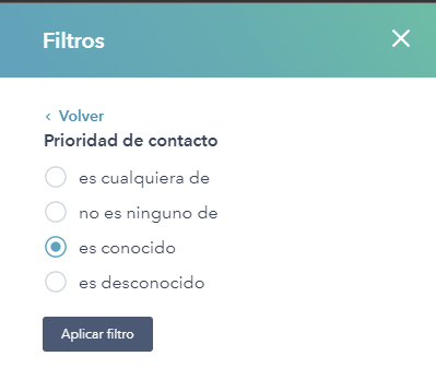 Captura de pantalla filtros de contactos probabilidad de cierra en HubSpot